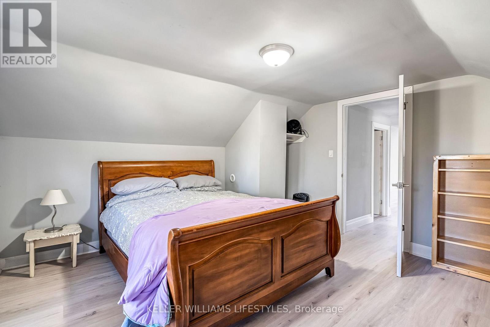 189 Church Street, North Middlesex (Ailsa Craig), Ontario  N0M 1A0 - Photo 42 - X12877340