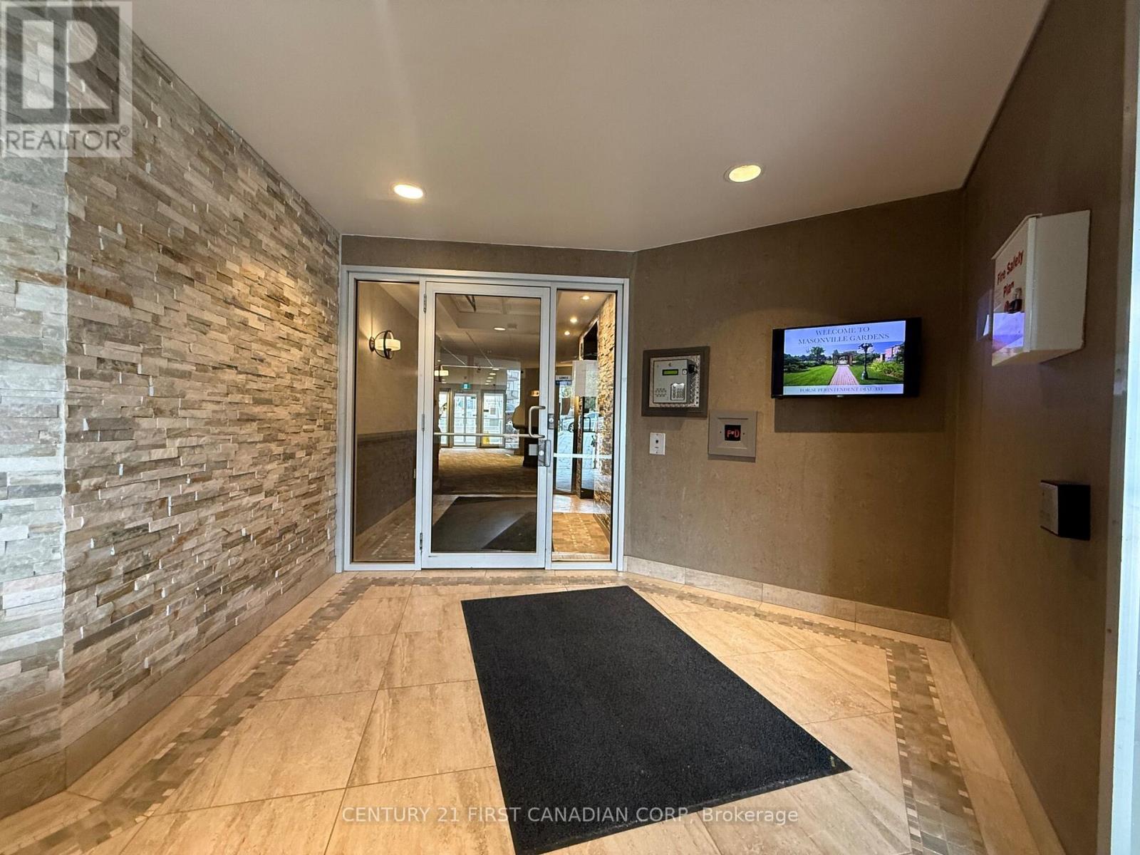 114 - 15 Jacksway Crescent, London North (North G), Ontario  N5X 3T8 - Photo 17 - X12877430