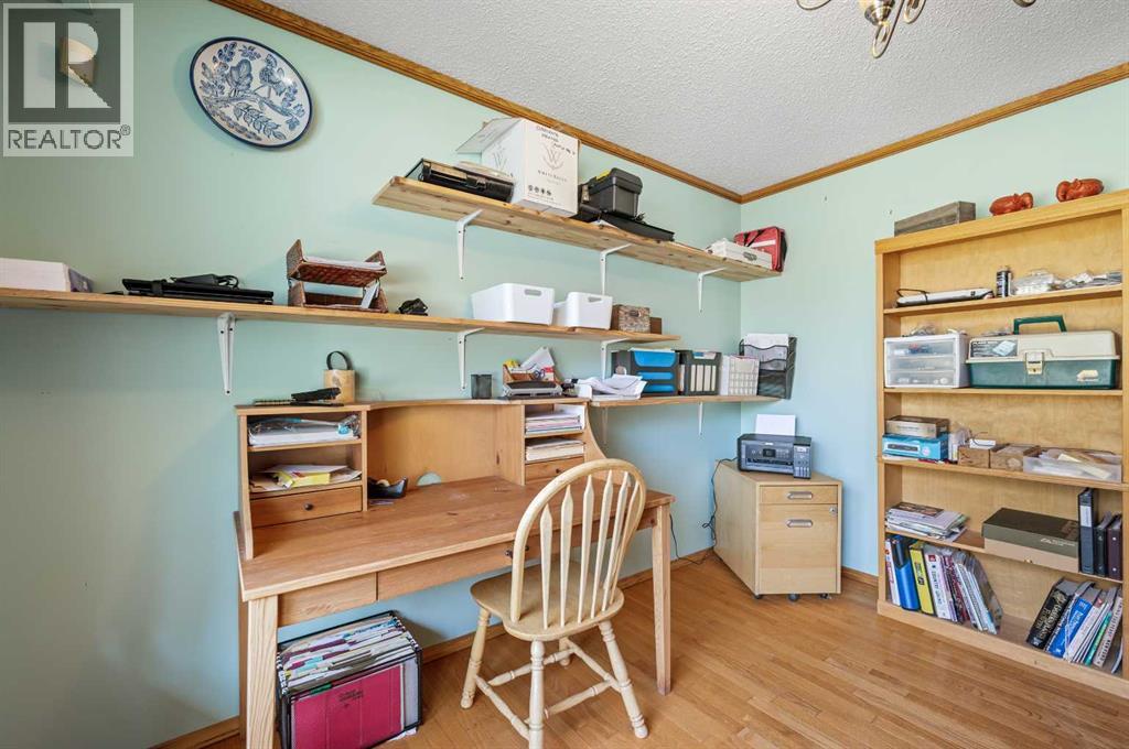 243015 Boundary Road, Rural Rocky View County, Alberta  T1X 2J7 - Photo 19 - A2282958