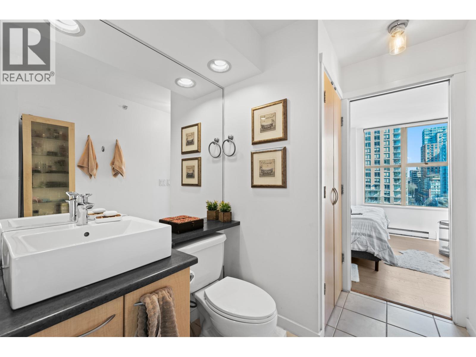 1206 969 Richards Street, Vancouver, British Columbia  V6B 1A8 - Photo 11 - R3098621