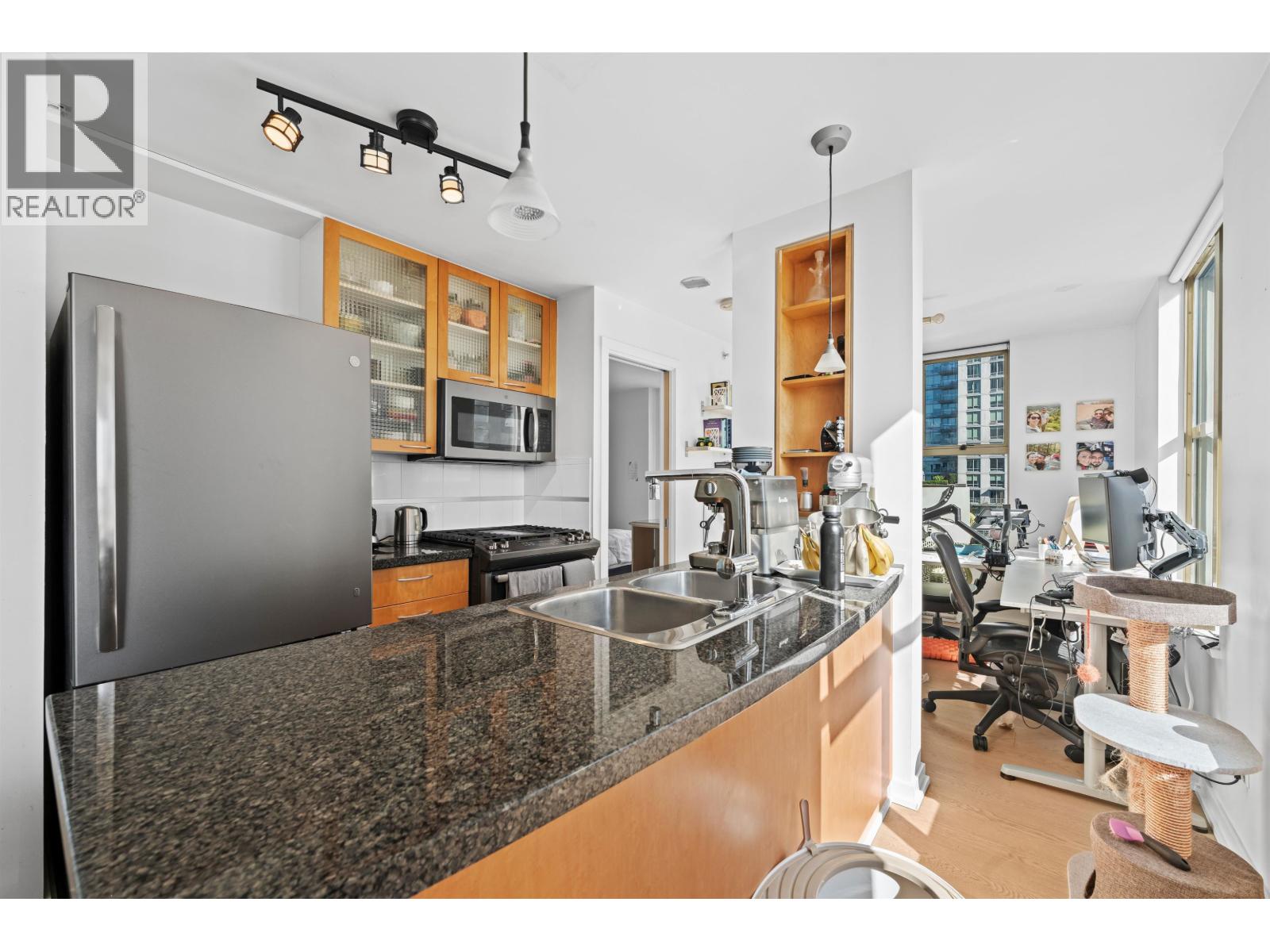 1206 969 Richards Street, Vancouver, British Columbia  V6B 1A8 - Photo 7 - R3098621