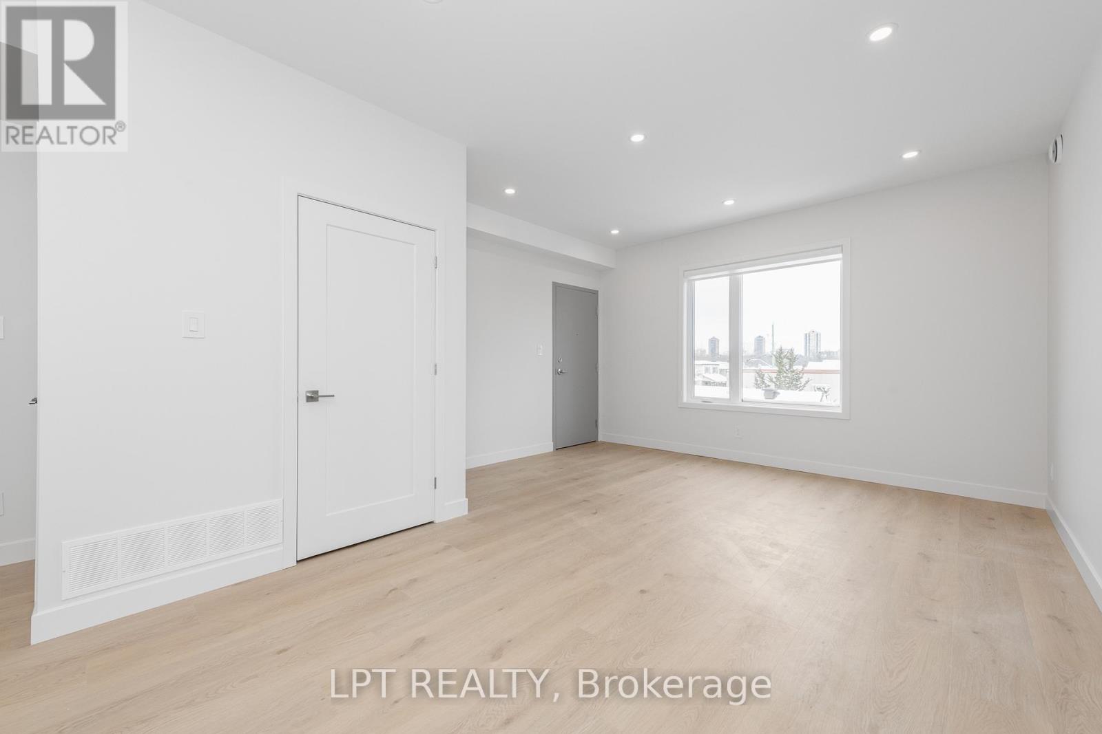2 - 250 Shakespeare Street, Ottawa, Ontario  K1L 5M6 - Photo 11 - X12877256