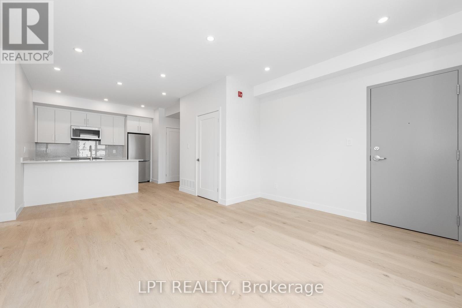 2 - 250 Shakespeare Street, Ottawa, Ontario  K1L 5M6 - Photo 12 - X12877256