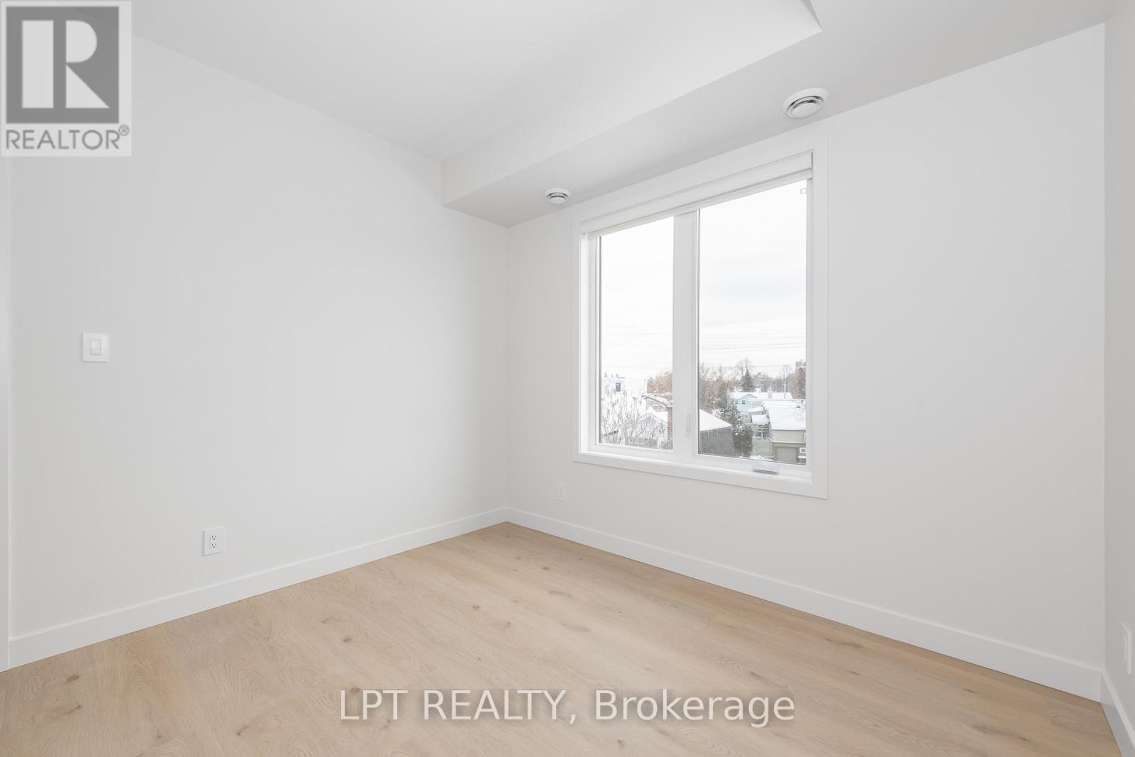 2 - 250 Shakespeare Street, Ottawa, Ontario  K1L 5M6 - Photo 17 - X12877256
