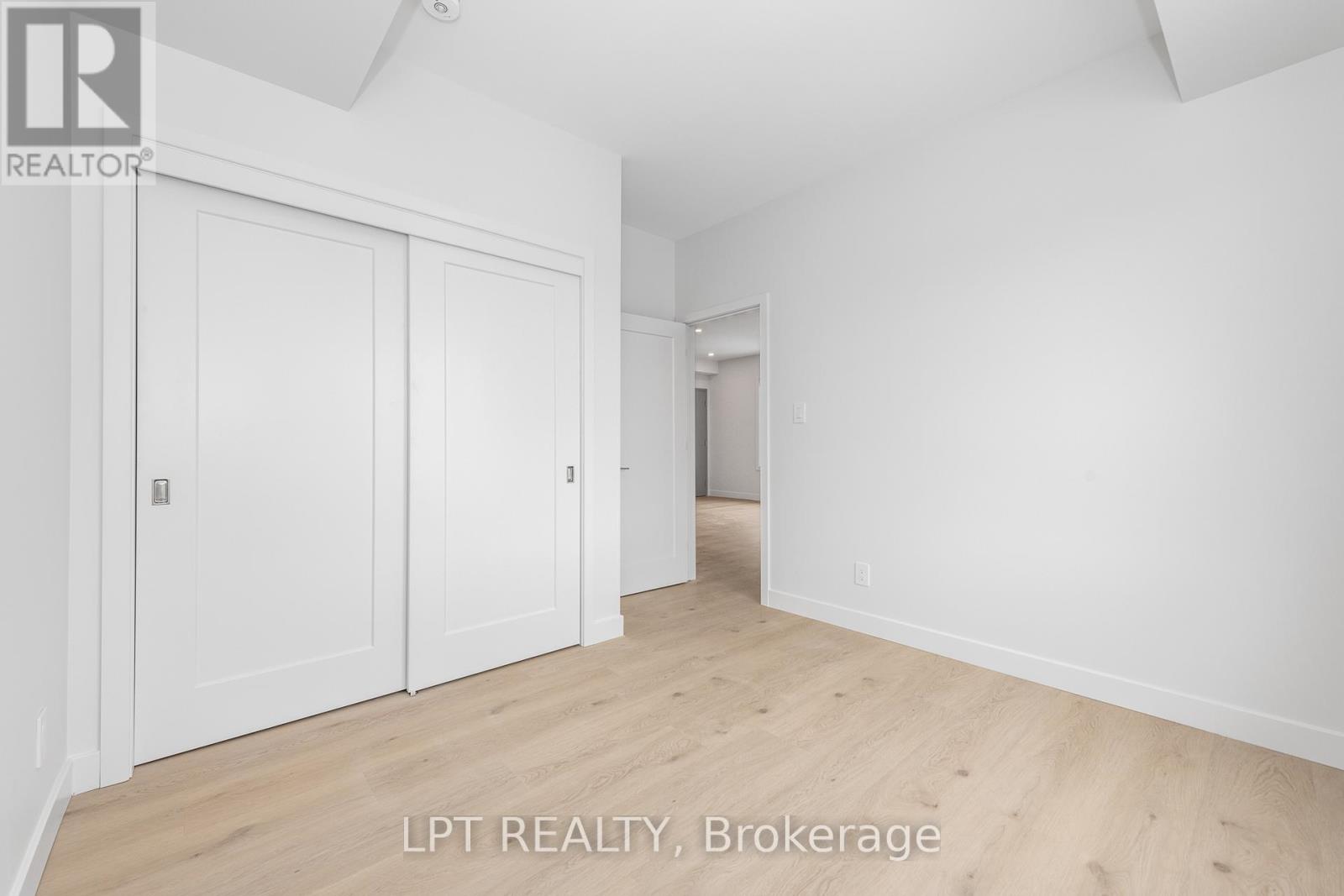 2 - 250 Shakespeare Street, Ottawa, Ontario  K1L 5M6 - Photo 18 - X12877256