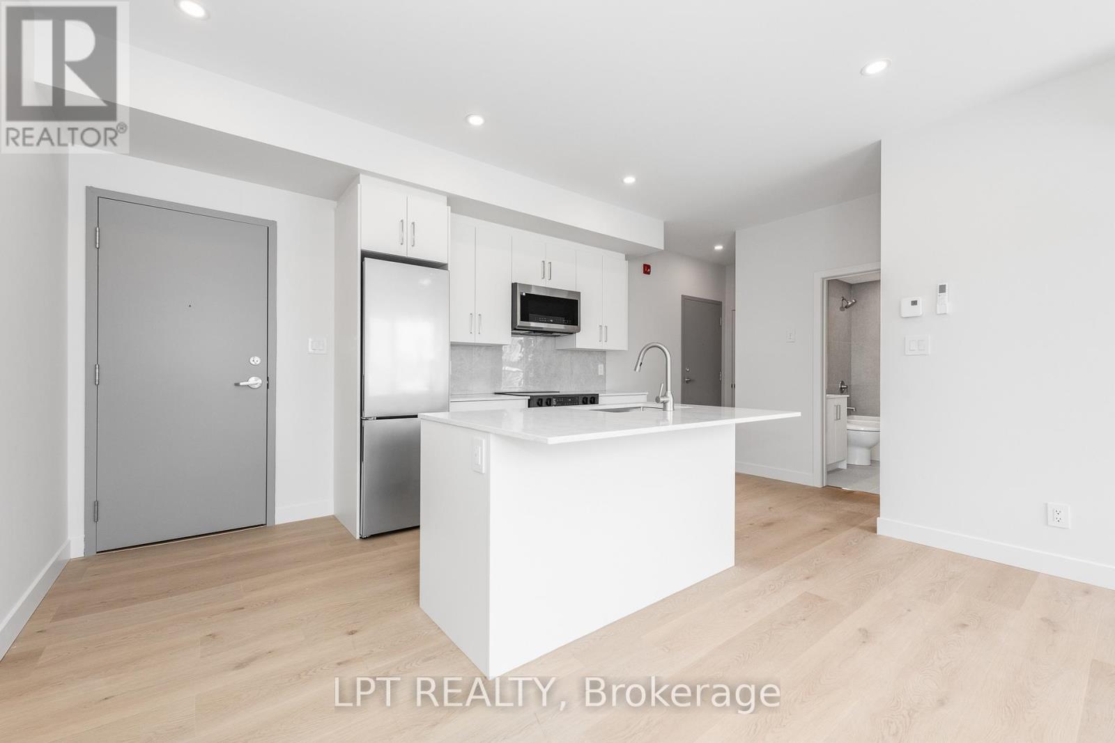 3 - 250 Shakespeare Street, Ottawa, Ontario  K1L 5M6 - Photo 5 - X12877266