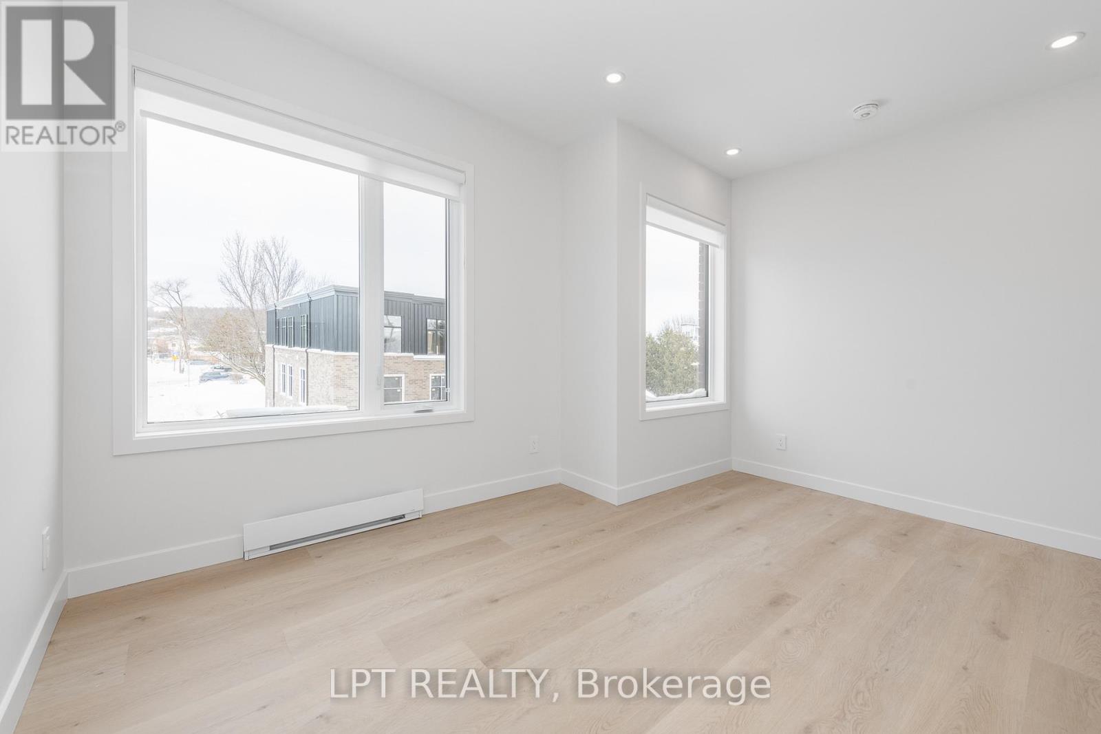 3 - 250 Shakespeare Street, Ottawa, Ontario  K1L 5M6 - Photo 9 - X12877266