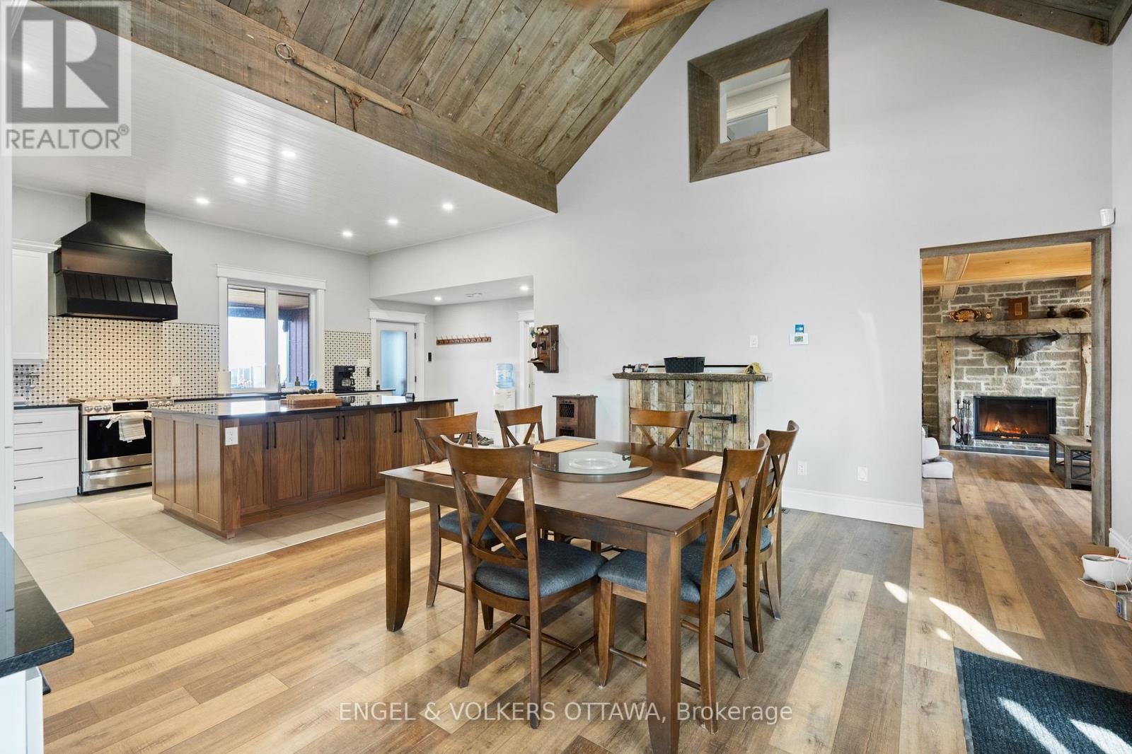 12099 County 38 Road, North Dundas, Ontario  K0C 2K0 - Photo 11 - X12877322