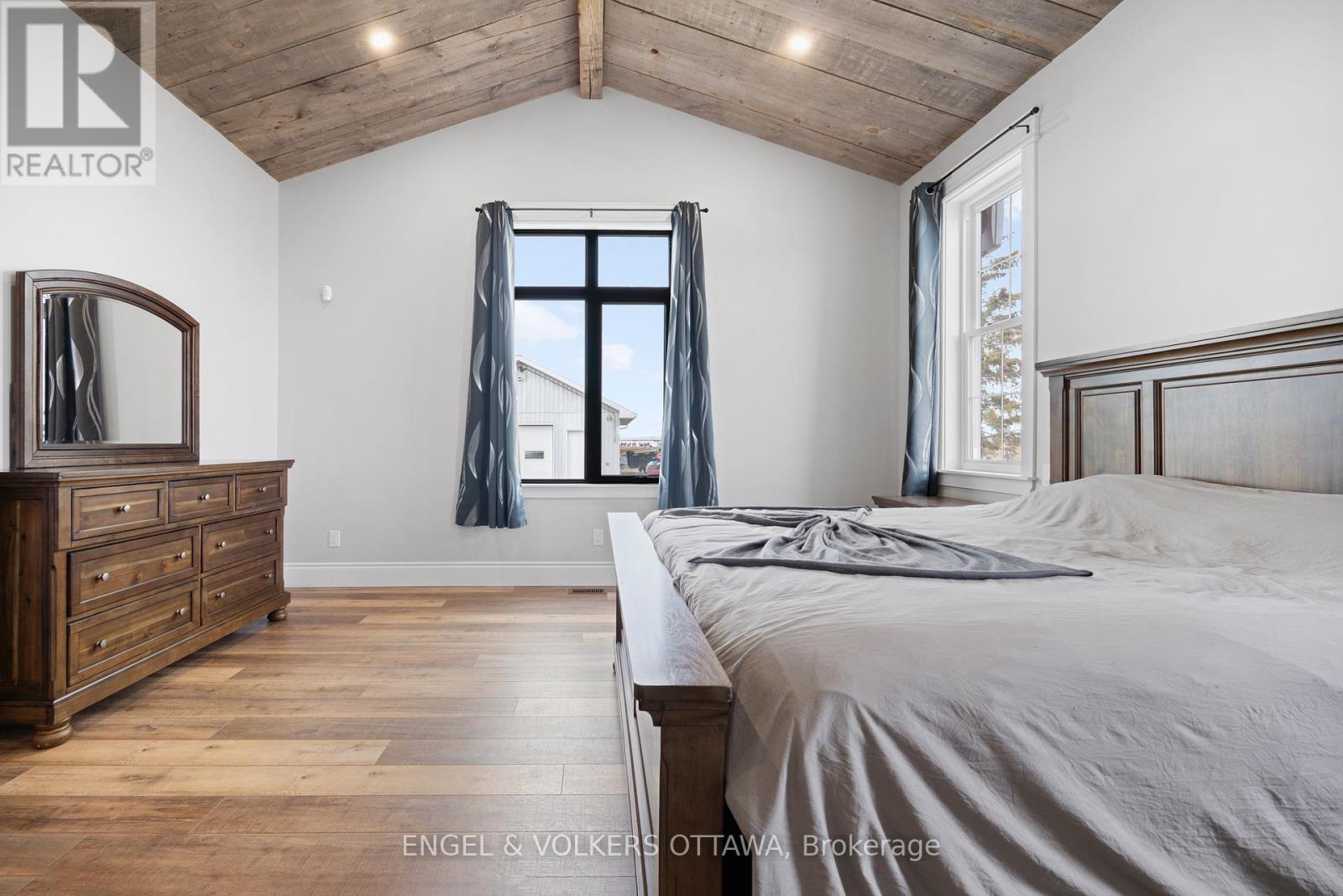 12099 County 38 Road, North Dundas, Ontario  K0C 2K0 - Photo 19 - X12877322