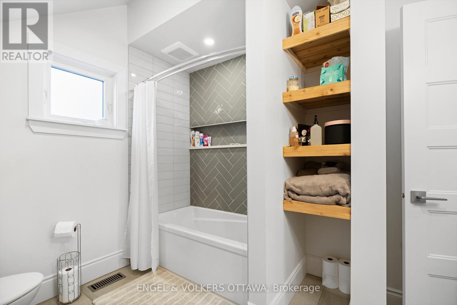 12099 County 38 Road, North Dundas, Ontario  K0C 2K0 - Photo 34 - X12877322