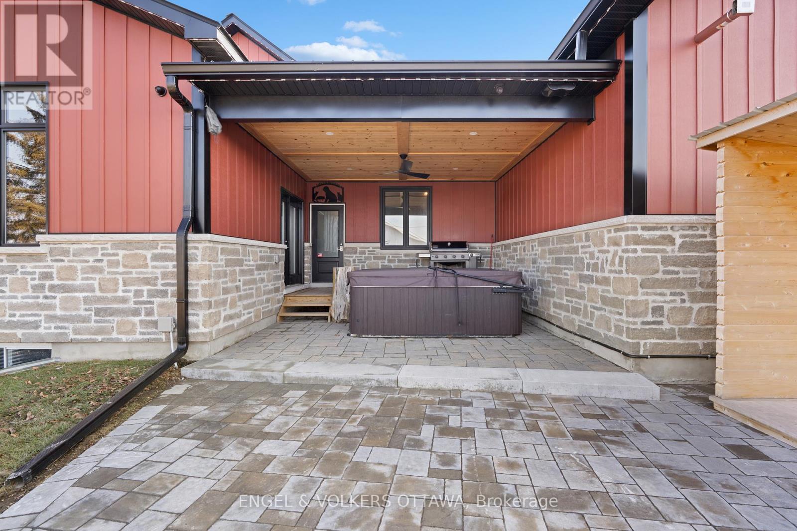 12099 County 38 Road, North Dundas, Ontario  K0C 2K0 - Photo 35 - X12877322