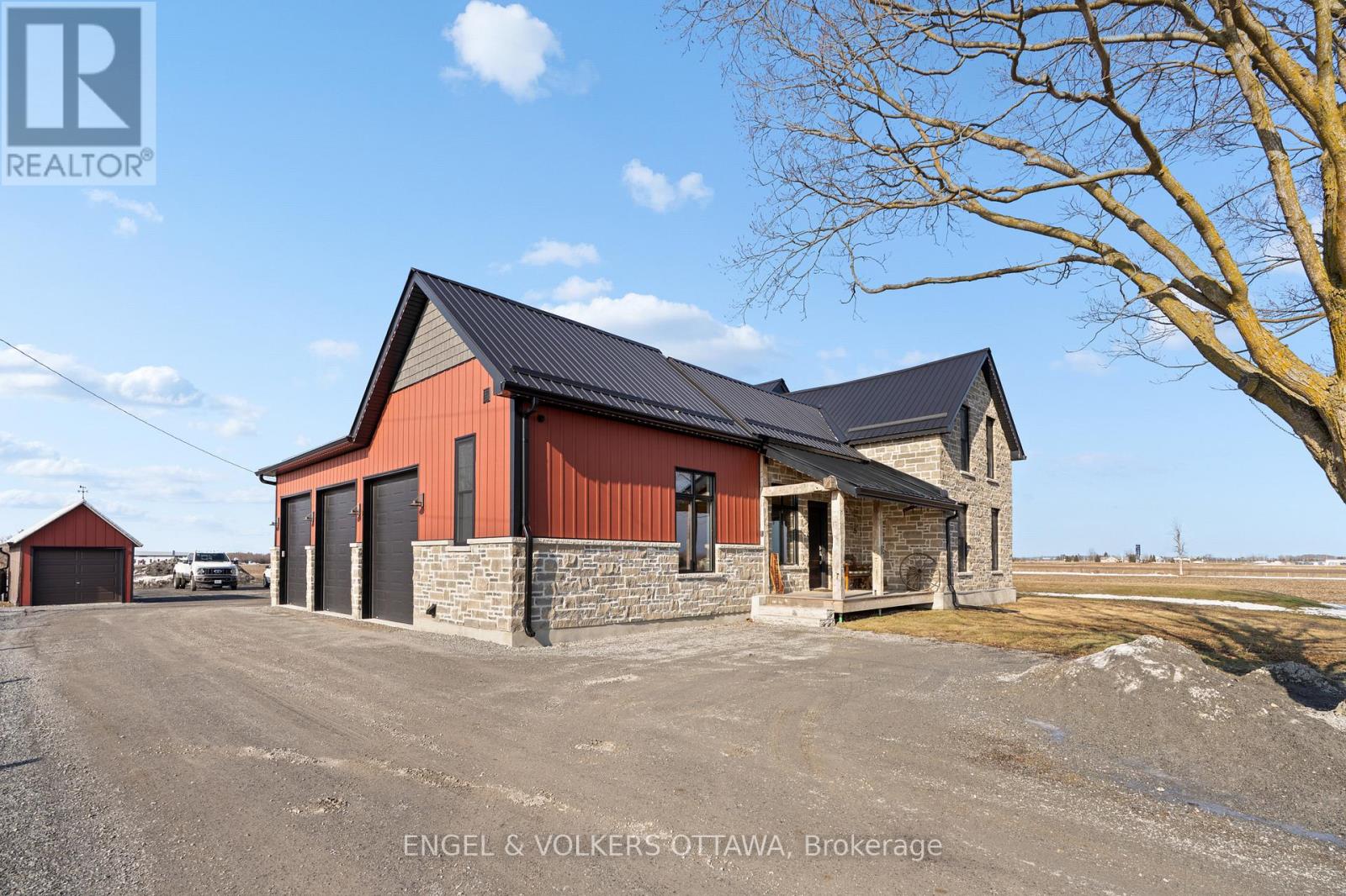 12099 County 38 Road, North Dundas, Ontario  K0C 2K0 - Photo 4 - X12877322