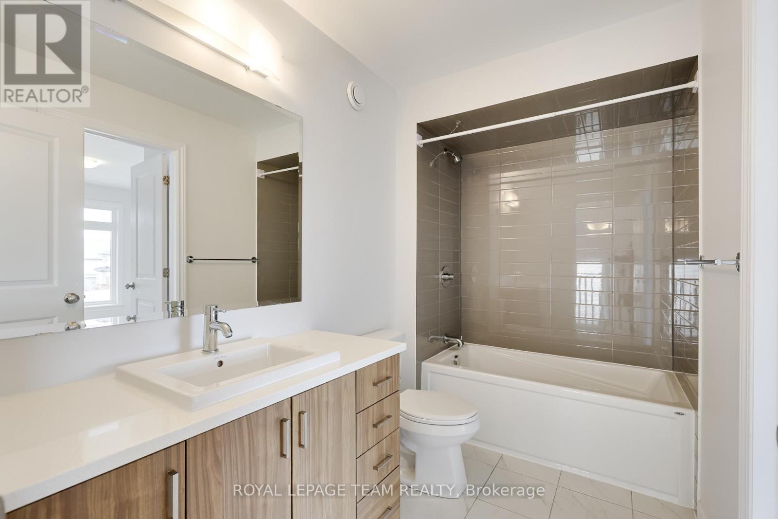 840 Clapham Terrace, Ottawa, Ontario  K2S 2N8 - Photo 42 - X12877342