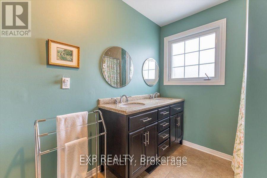 422 Kintyre Private, Ottawa, Ontario  K2C 3M7 - Photo 23 - X12877356