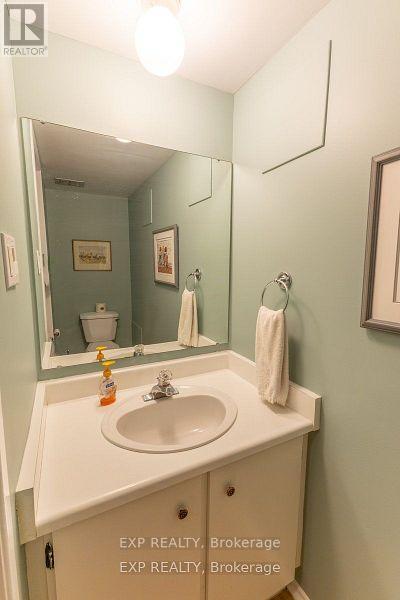 422 Kintyre Private, Ottawa, Ontario  K2C 3M7 - Photo 28 - X12877356