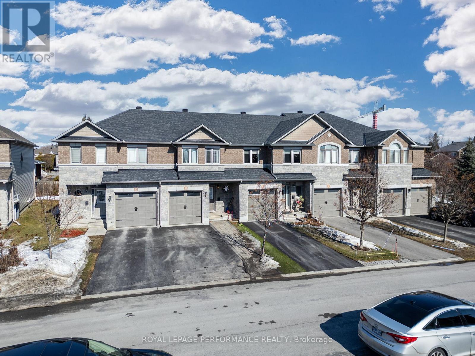 511 VOIE DU PIN ROUGE WAY, ottawa, Ontario