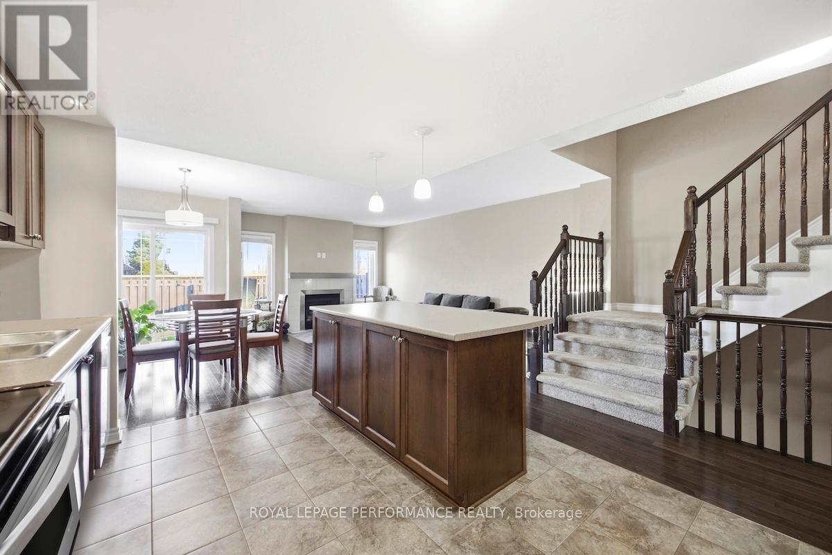 511 Voie Du Pin Rouge Way, Ottawa, Ontario  K1W 0C4 - Photo 4 - X12877364