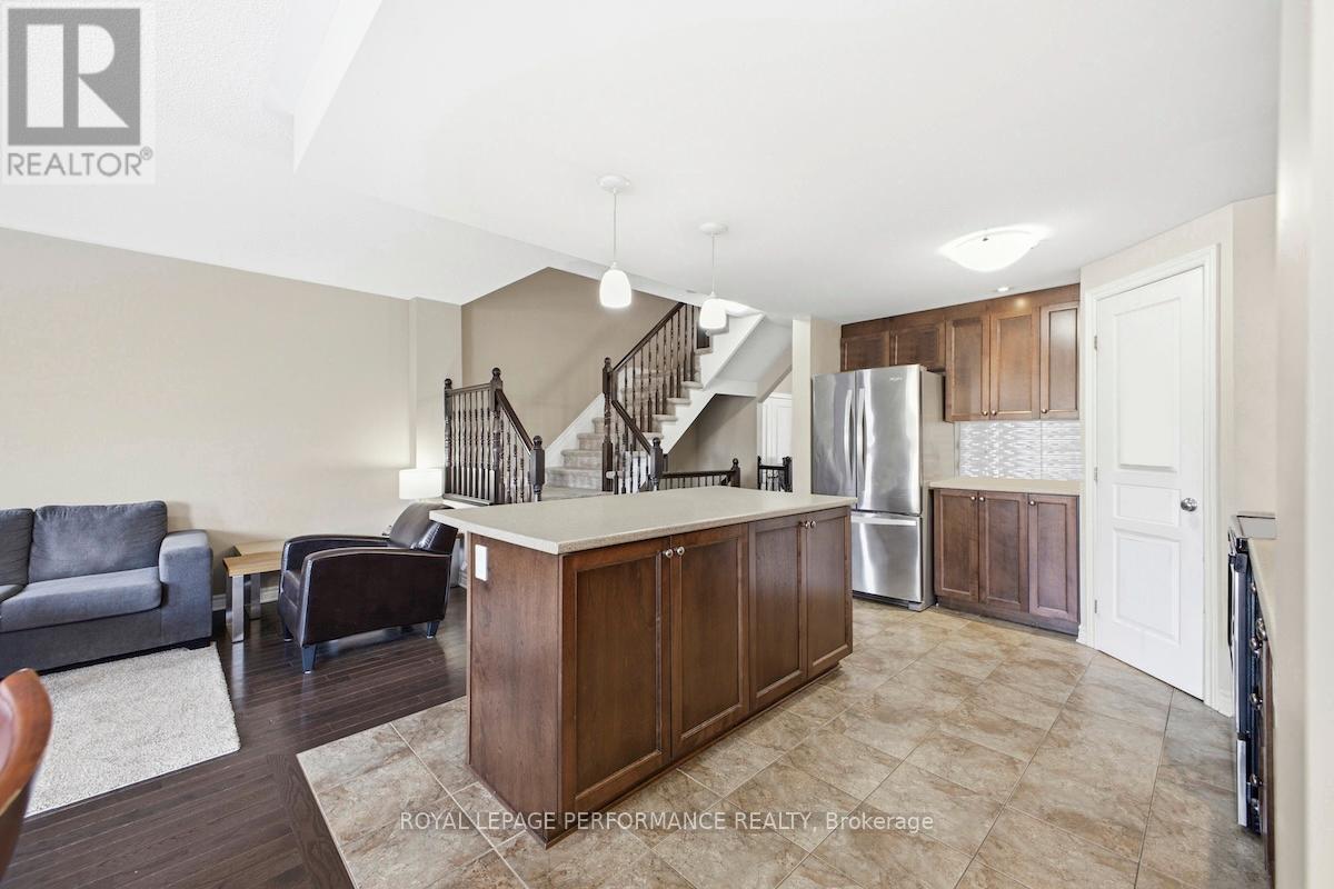 511 Voie Du Pin Rouge Way, Ottawa, Ontario  K1W 0C4 - Photo 5 - X12877364