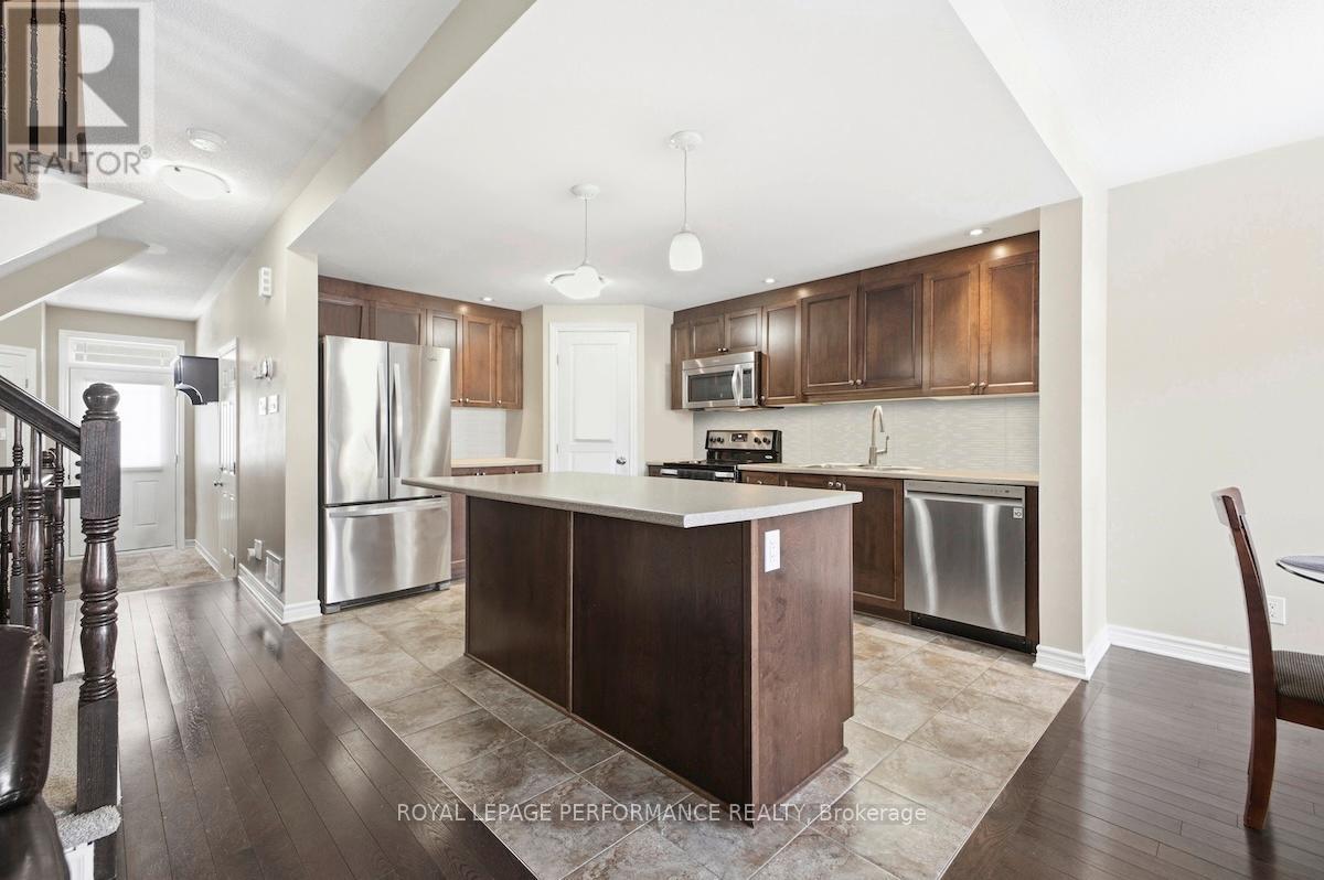 511 Voie Du Pin Rouge Way, Ottawa, Ontario  K1W 0C4 - Photo 7 - X12877364