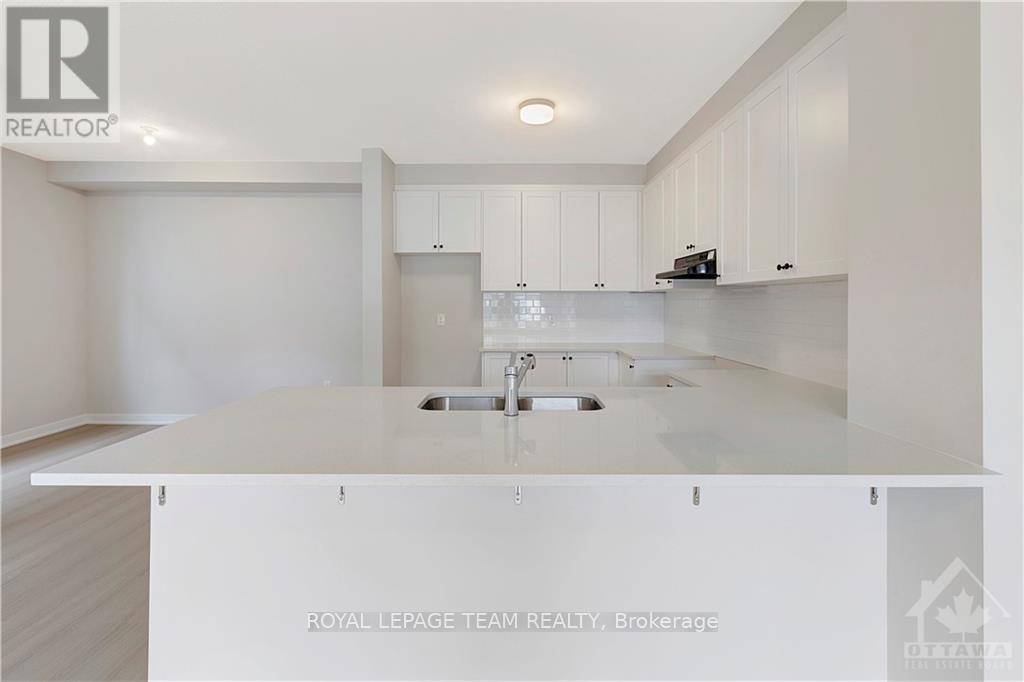 3013 Rhyolite Way, Ottawa, Ontario  K2J 7J4 - Photo 10 - X12877496