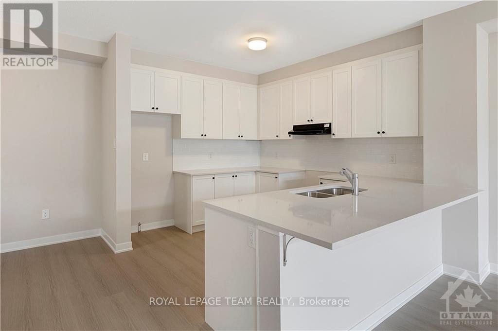 3013 Rhyolite Way, Ottawa, Ontario  K2J 7J4 - Photo 8 - X12877496