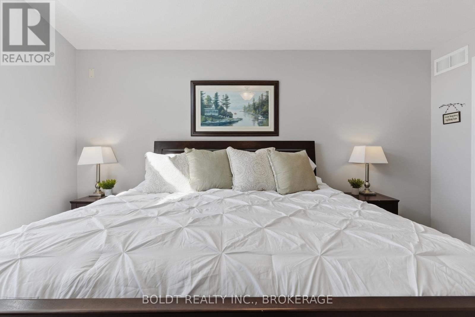 153 Mcbride Drive, St. Catharines (Rykert/vansickle), Ontario  L2S 4E2 - Photo 14 - X12877416