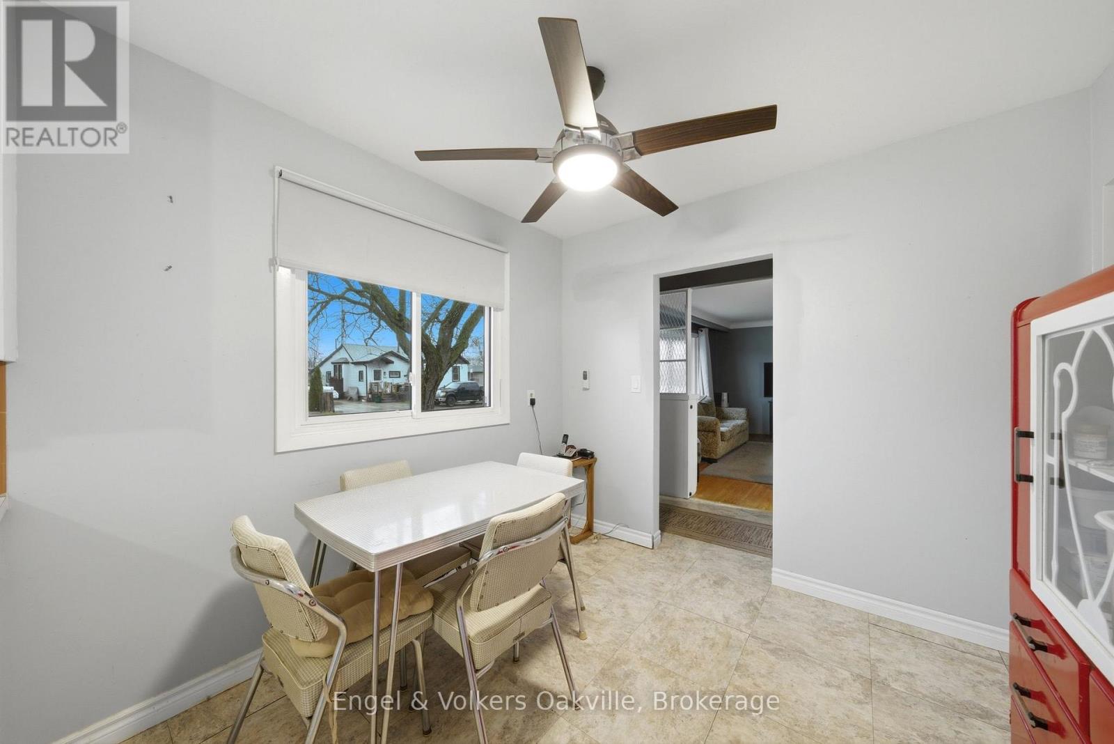 56 Bloomfield Avenue, St. Catharines (Secord Woods), Ontario  L2P 1X3 - Photo 11 - X12877390