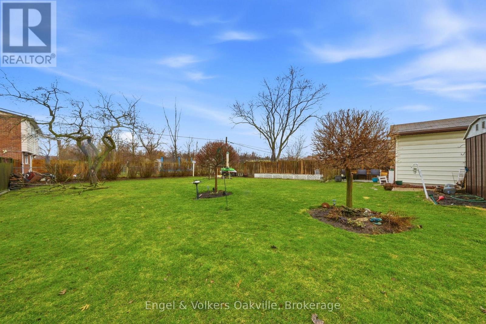 56 Bloomfield Avenue, St. Catharines (Secord Woods), Ontario  L2P 1X3 - Photo 23 - X12877390