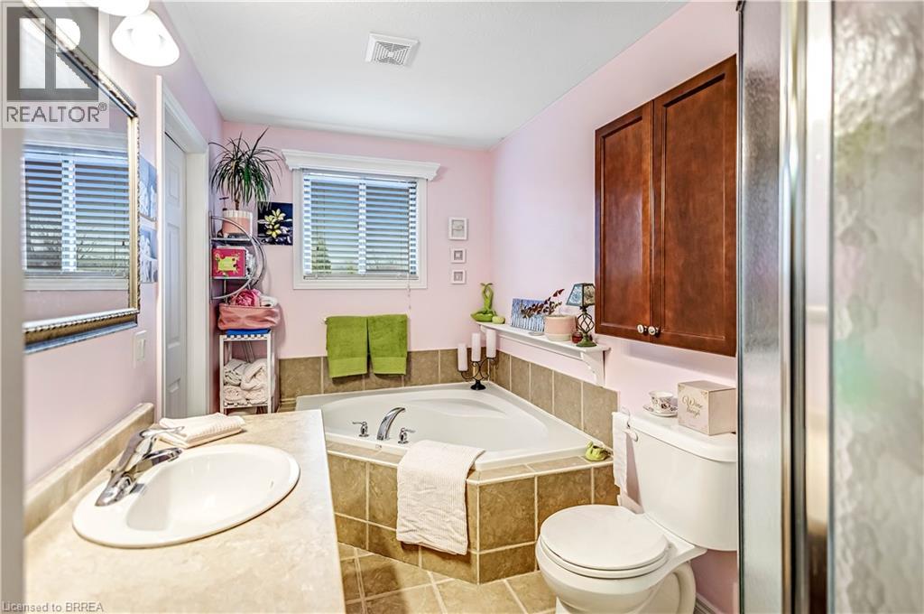 102 Mcguiness Drive, Brantford, Ontario  N3T 6R7 - Photo 15 - 40811135