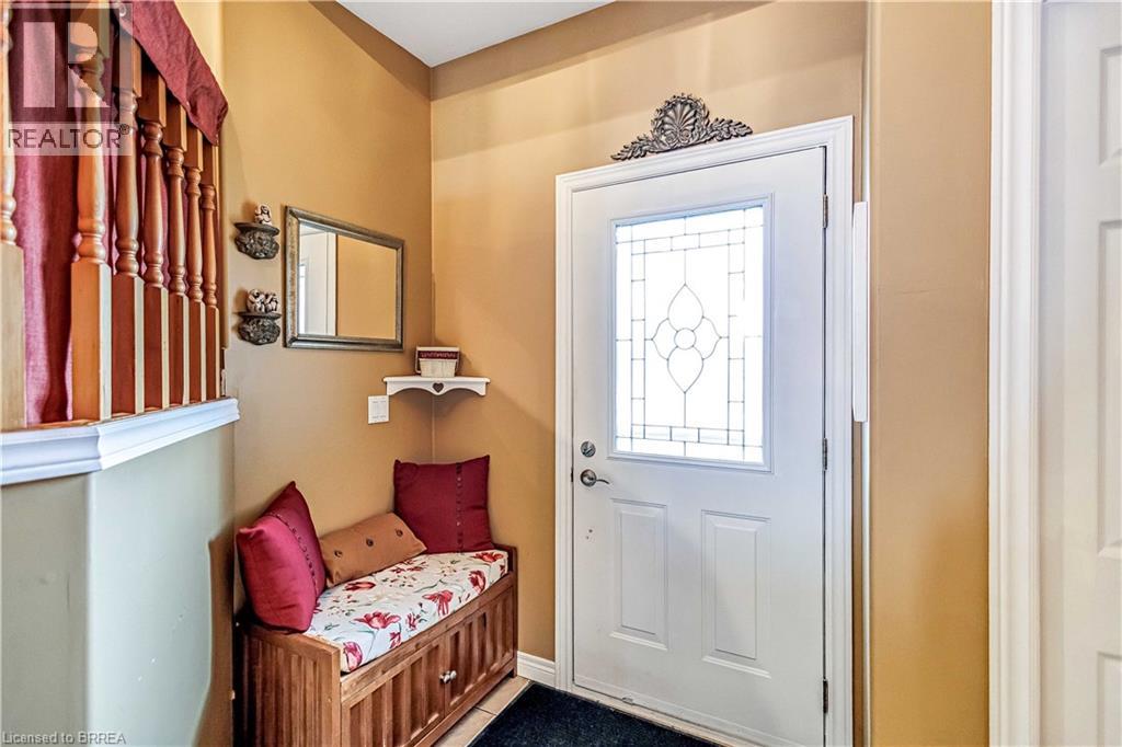 102 Mcguiness Drive, Brantford, Ontario  N3T 6R7 - Photo 3 - 40811135