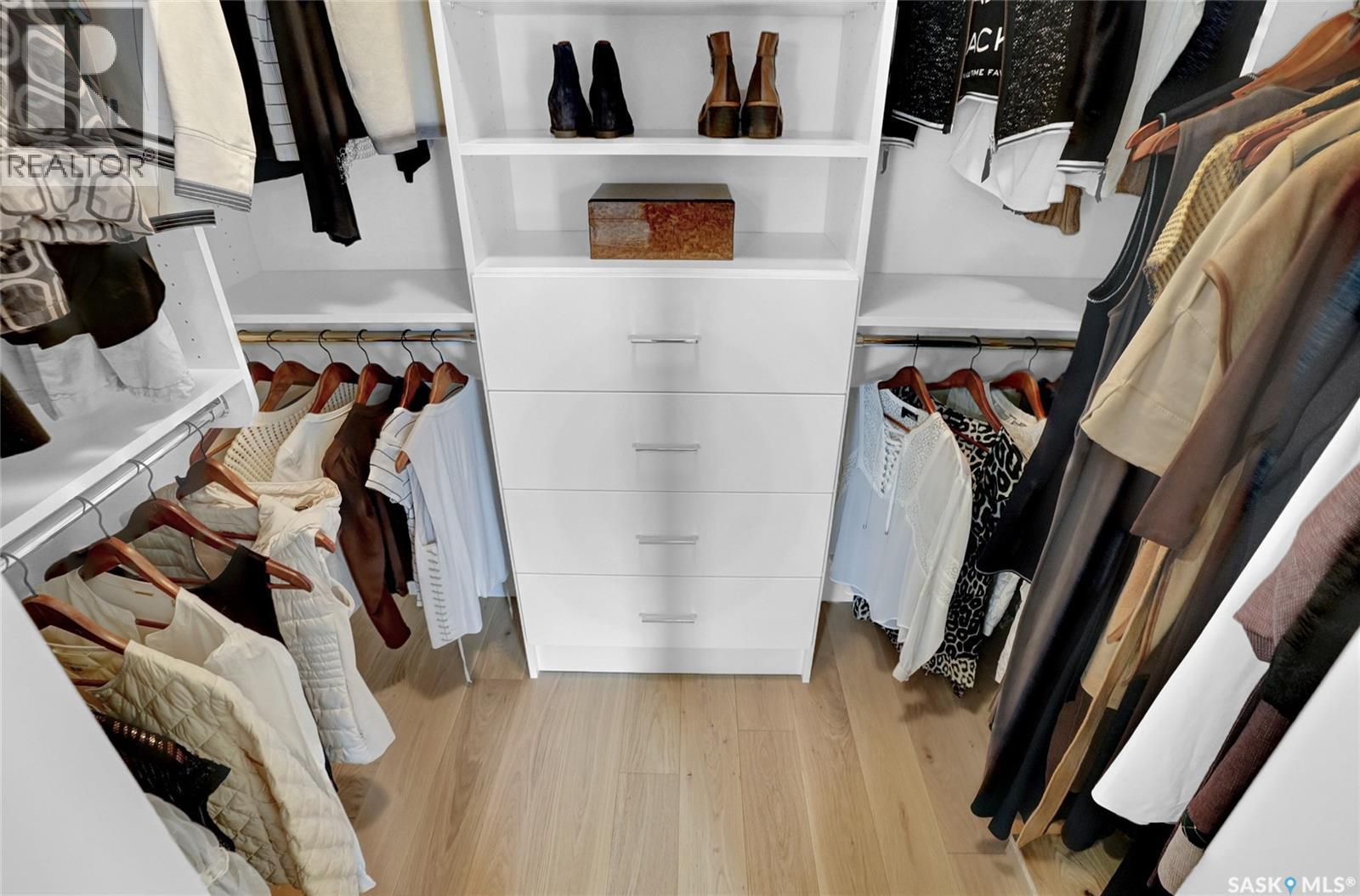 9275 Wascana Mews, Regina, Saskatchewan  S4V 2W4 - Photo 23 - SK030235