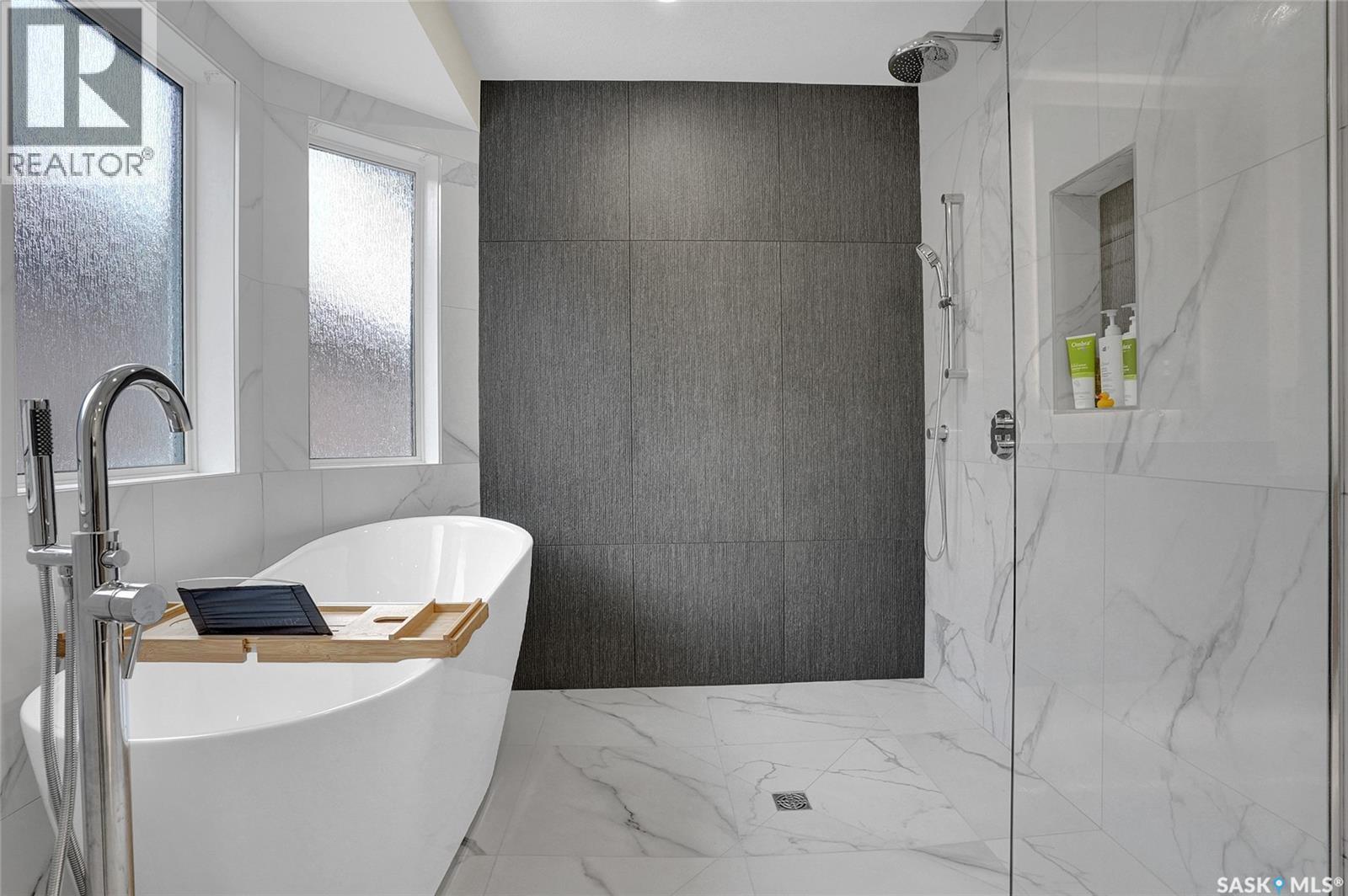 9275 Wascana Mews, Regina, Saskatchewan  S4V 2W4 - Photo 25 - SK030235