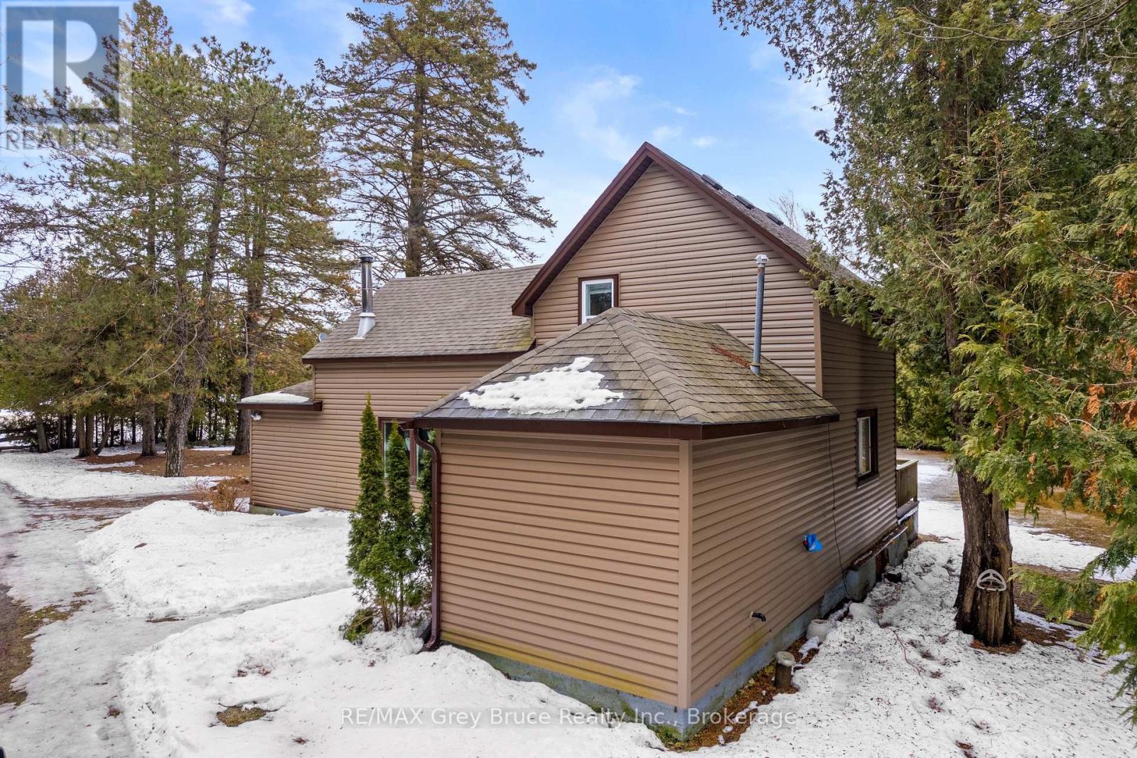 1201 Highway 6, South Bruce Peninsula, Ontario  N0H 1X0 - Photo 32 - X12877320