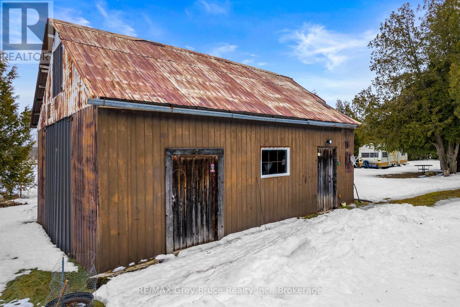 1201 Highway 6, South Bruce Peninsula, Ontario  N0H 1X0 - Photo 33 - X12877320