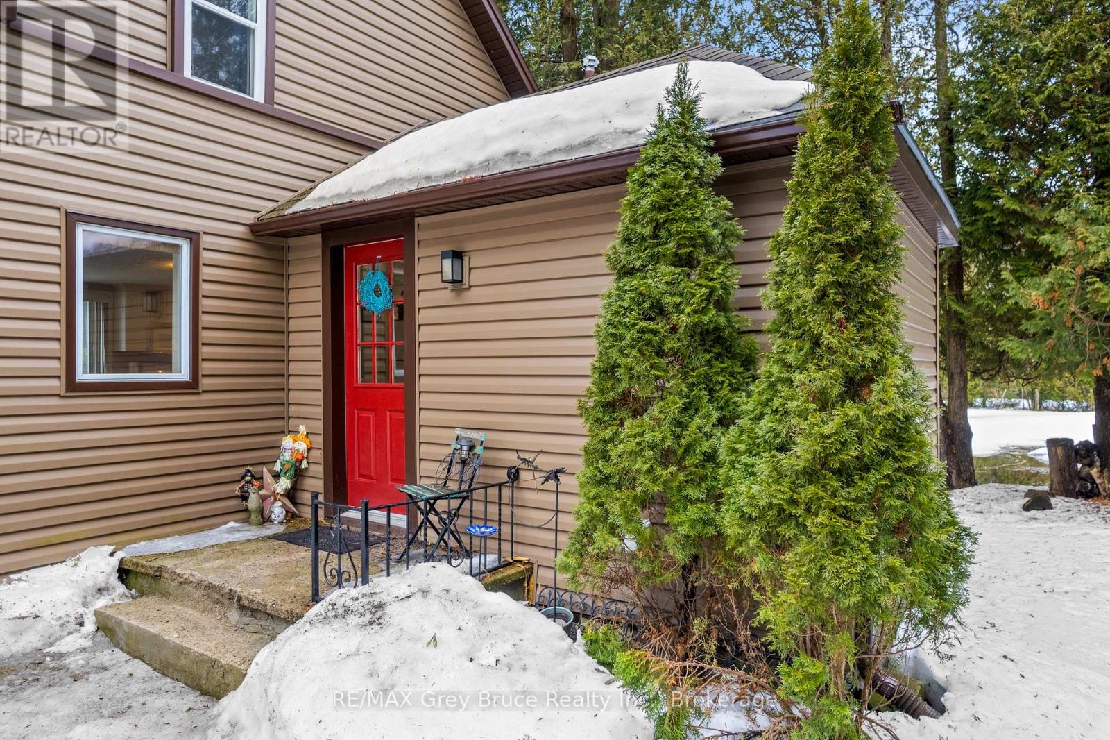 1201 Highway 6, South Bruce Peninsula, Ontario  N0H 1X0 - Photo 4 - X12877320