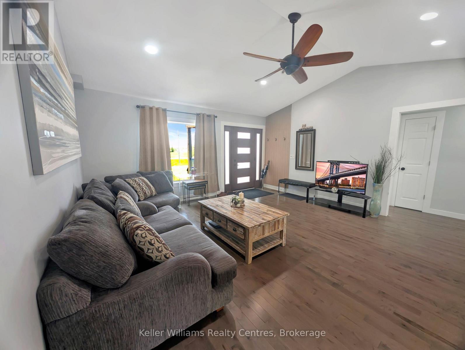 20 Red Bay Road, South Bruce Peninsula, Ontario  N0H 2T0 - Photo 11 - X12877384