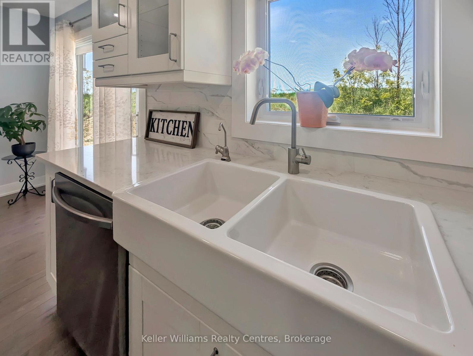 20 Red Bay Road, South Bruce Peninsula, Ontario  N0H 2T0 - Photo 15 - X12877384