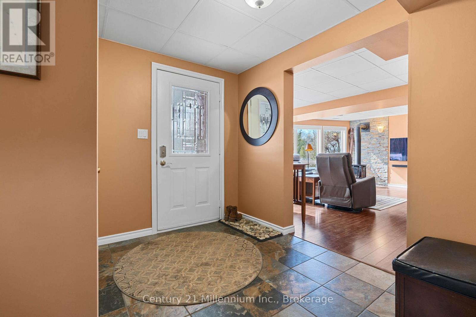 758341 Girl Guide Road, Georgian Bluffs, Ontario  N4K 5N7 - Photo 32 - X12877512