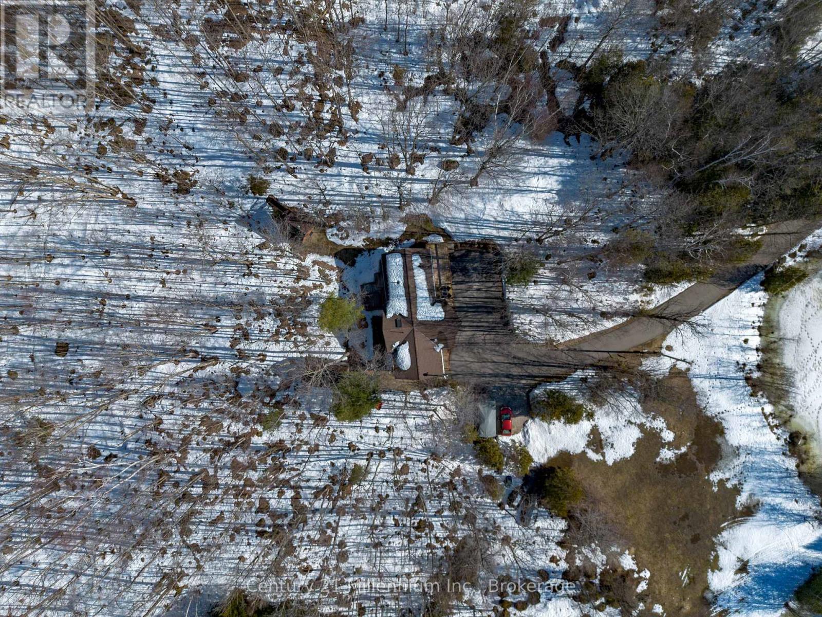 758341 Girl Guide Road, Georgian Bluffs, Ontario  N4K 5N7 - Photo 5 - X12877512