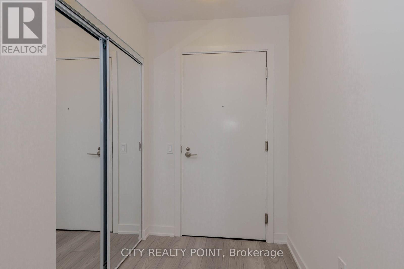 1612 - 120 Broadway Avenue, Toronto, Ontario  M4P 0E9 - Photo 4 - C12877414