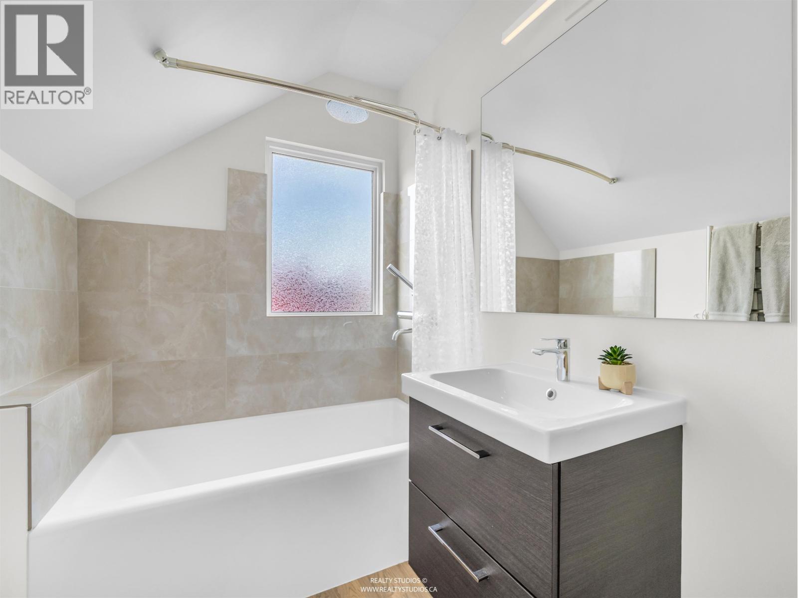 4379 Welwyn Street, Vancouver, British Columbia  V5N 3Z3 - Photo 19 - R3077189