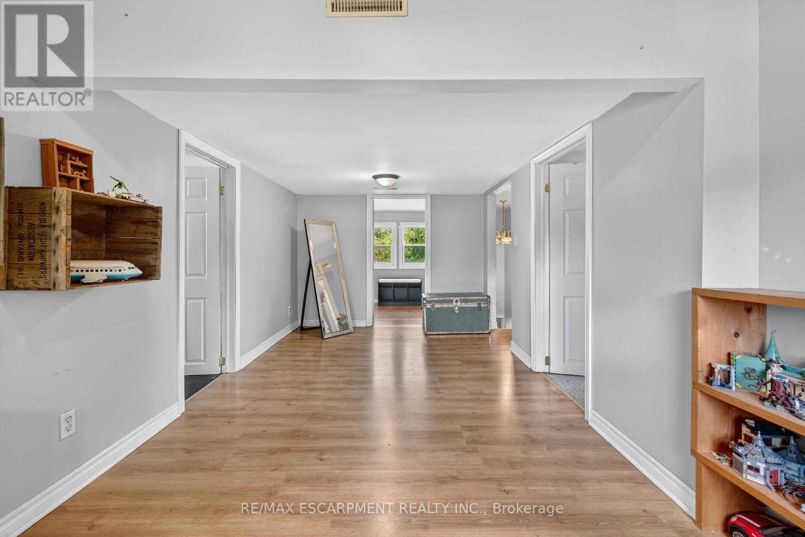 46 Nature Line, Haldimand, Ontario  N0A 1K0 - Photo 28 - X12469661