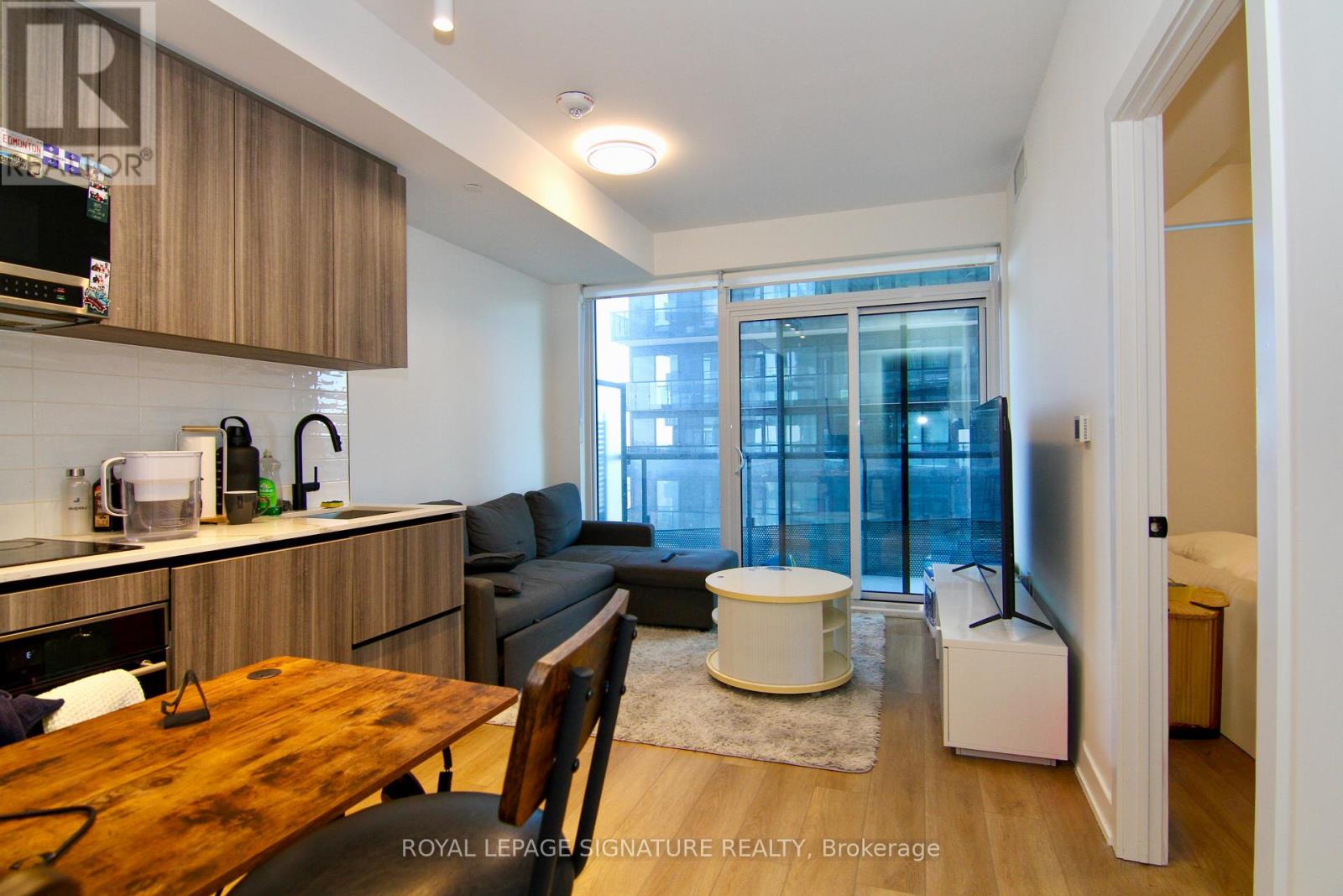 2813 - 117 Broadway Avenue, Toronto, Ontario  M4P 1V3 - Photo 2 - C12877480