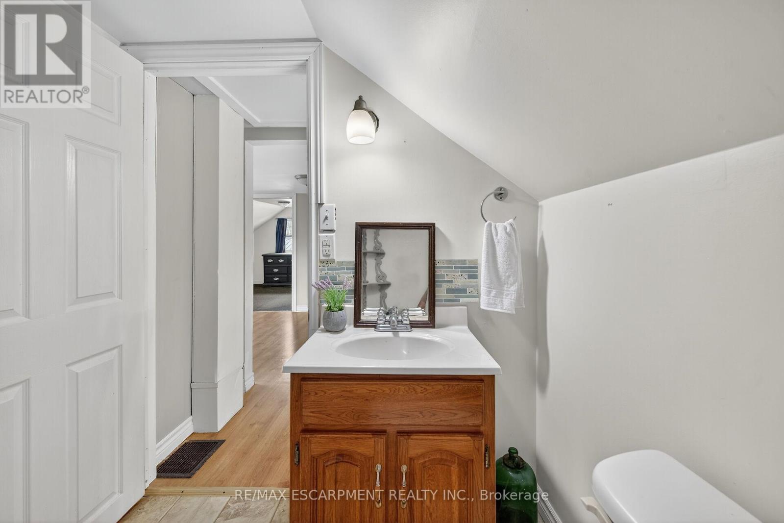 46 Nature Line, Haldimand, Ontario  N0A 1K0 - Photo 34 - X12469661