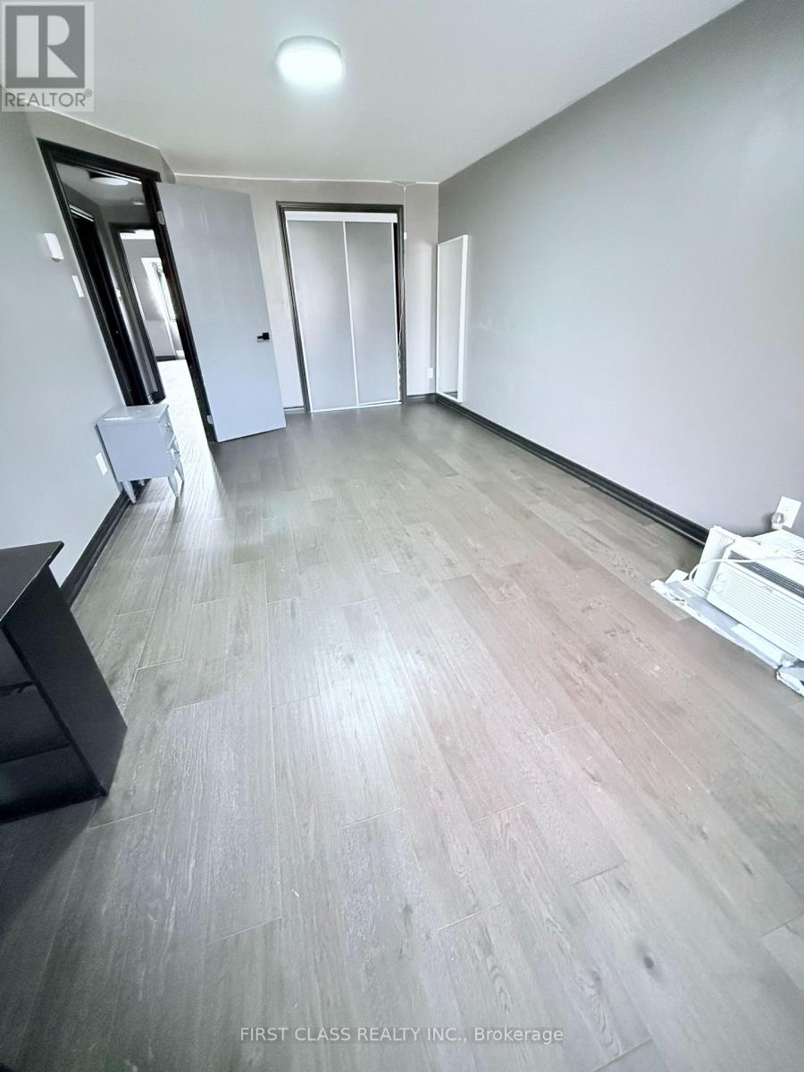 A 3bedroom Unit - 2135 Dufferin Street, Toronto, Ontario  M6E 3R3 - Photo 9 - C12877488