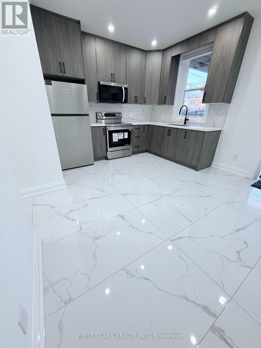 144 Denison Avenue, Toronto, Ontario  M5T 2N3 - Photo 2 - C12877492