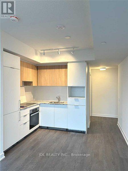 1120 - 20 O'neill Road, Toronto, Ontario  M3C 0R2 - Photo 5 - C12877518