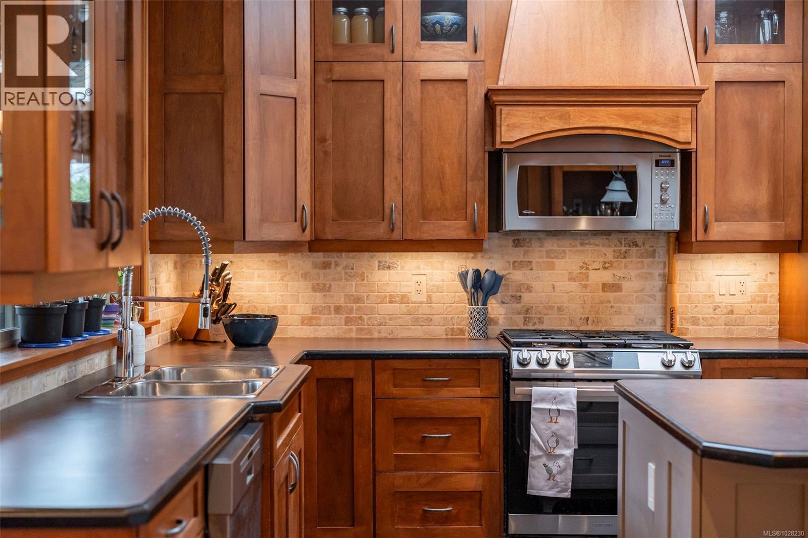 3676 Monterey Dr, Nanaimo, British Columbia  V9T 6R9 - Photo 51 - 1028230