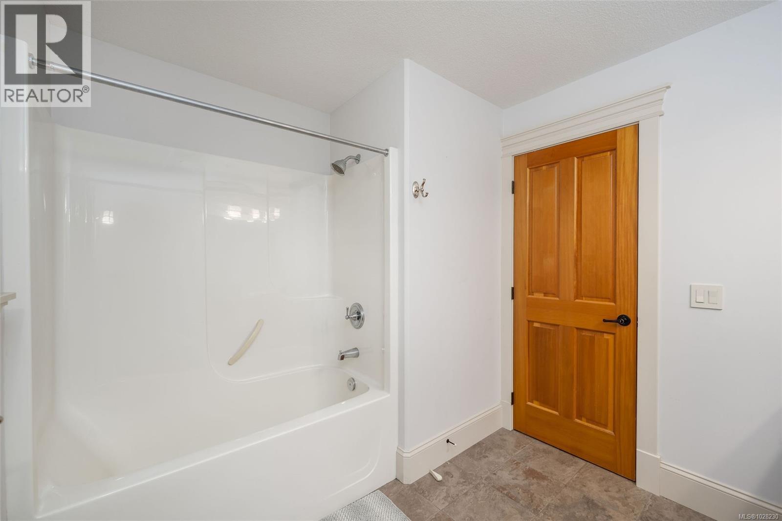 3676 Monterey Dr, Nanaimo, British Columbia  V9T 6R9 - Photo 9 - 1028230