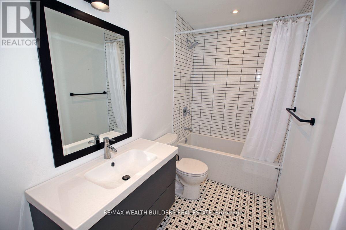 #3 - 167 Broadview Avenue, Toronto, Ontario  M4M 2G3 - Photo 3 - E12877376